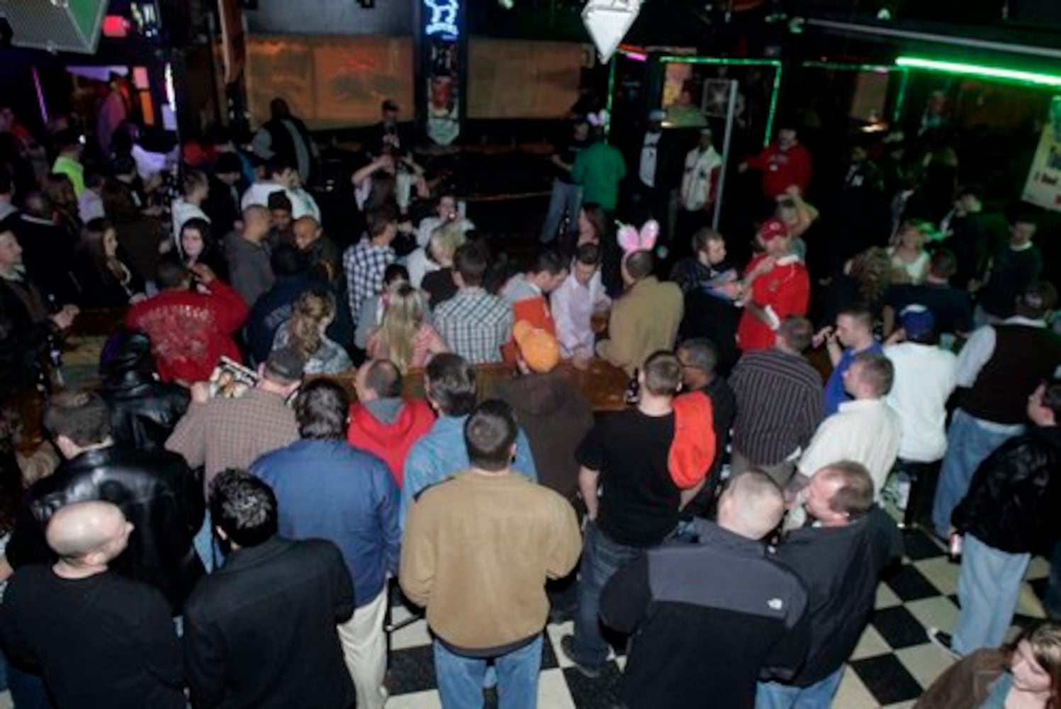 'Girls Gone Wild' visits area bar