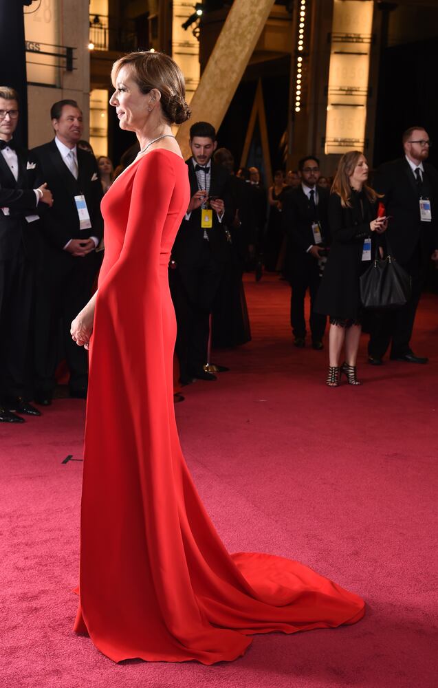 PHOTOS: Allison Janney’s Red Carpet night at the Oscars