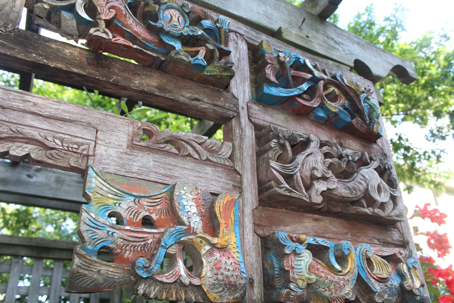 Tobin Denney's spectacular, not so secret St. Anne's garden