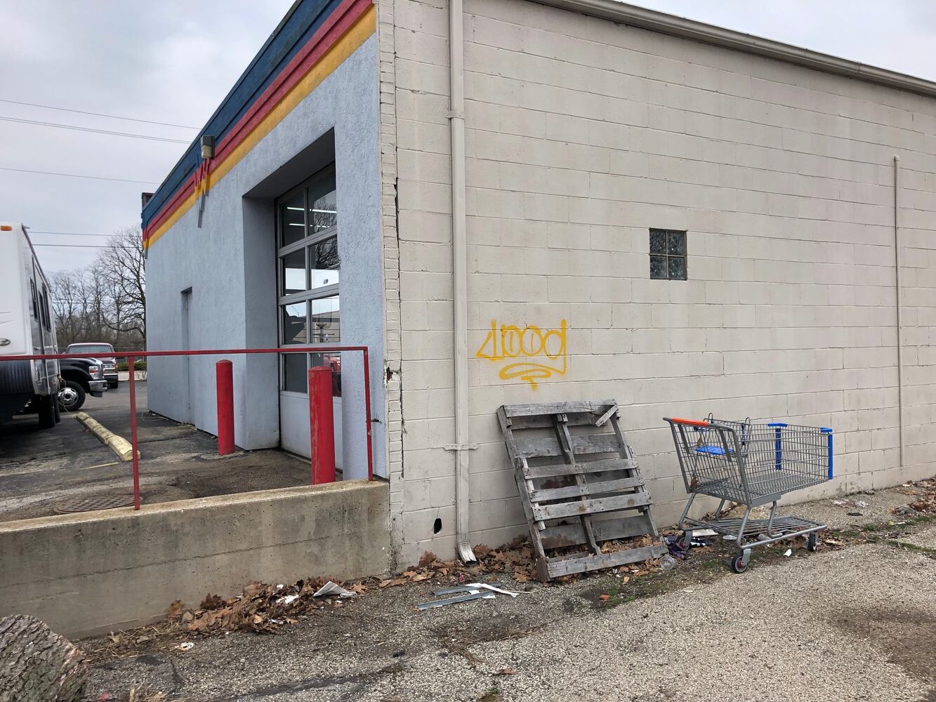 Moraine business vandalized