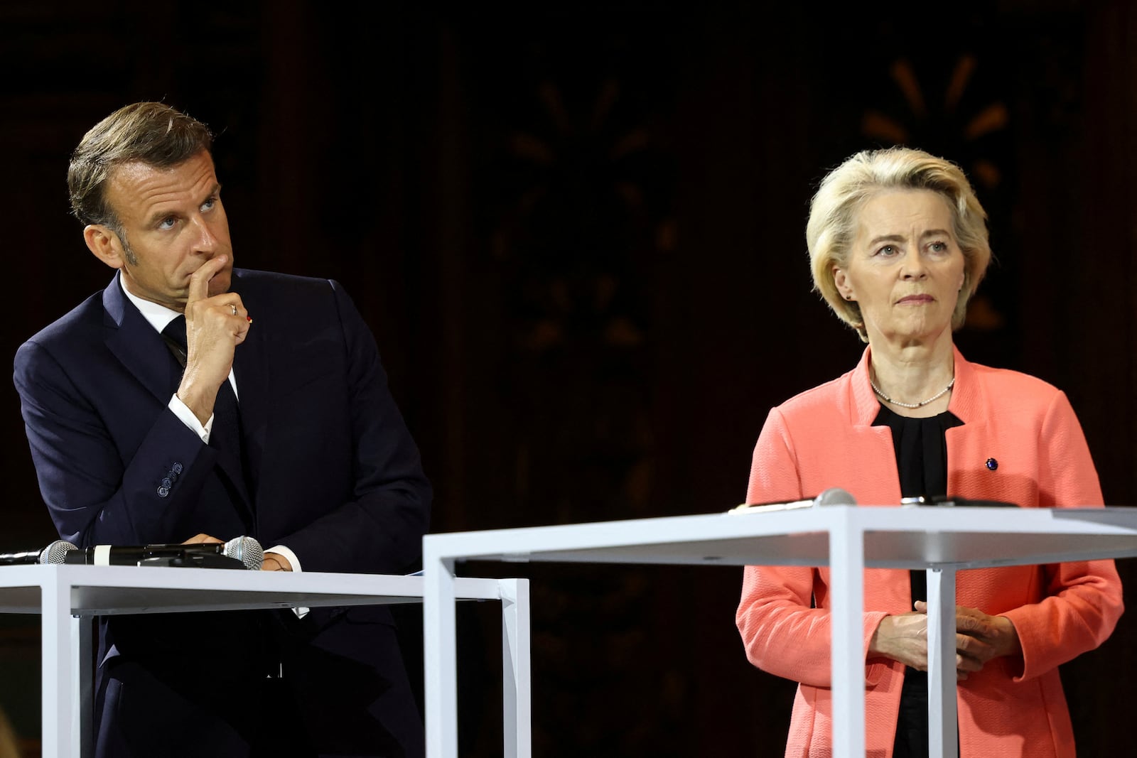 French President Emmanuel Macron and European Commission President Ursula Von der Leyen attend the "Choose Europe for Science" event, to encourage researchers and scientists from all over the world to practice in Europe, at the Sorbonne University in Paris, Monday, May 5, 2025.(Gonzalo Fuentes/Pool via AP)