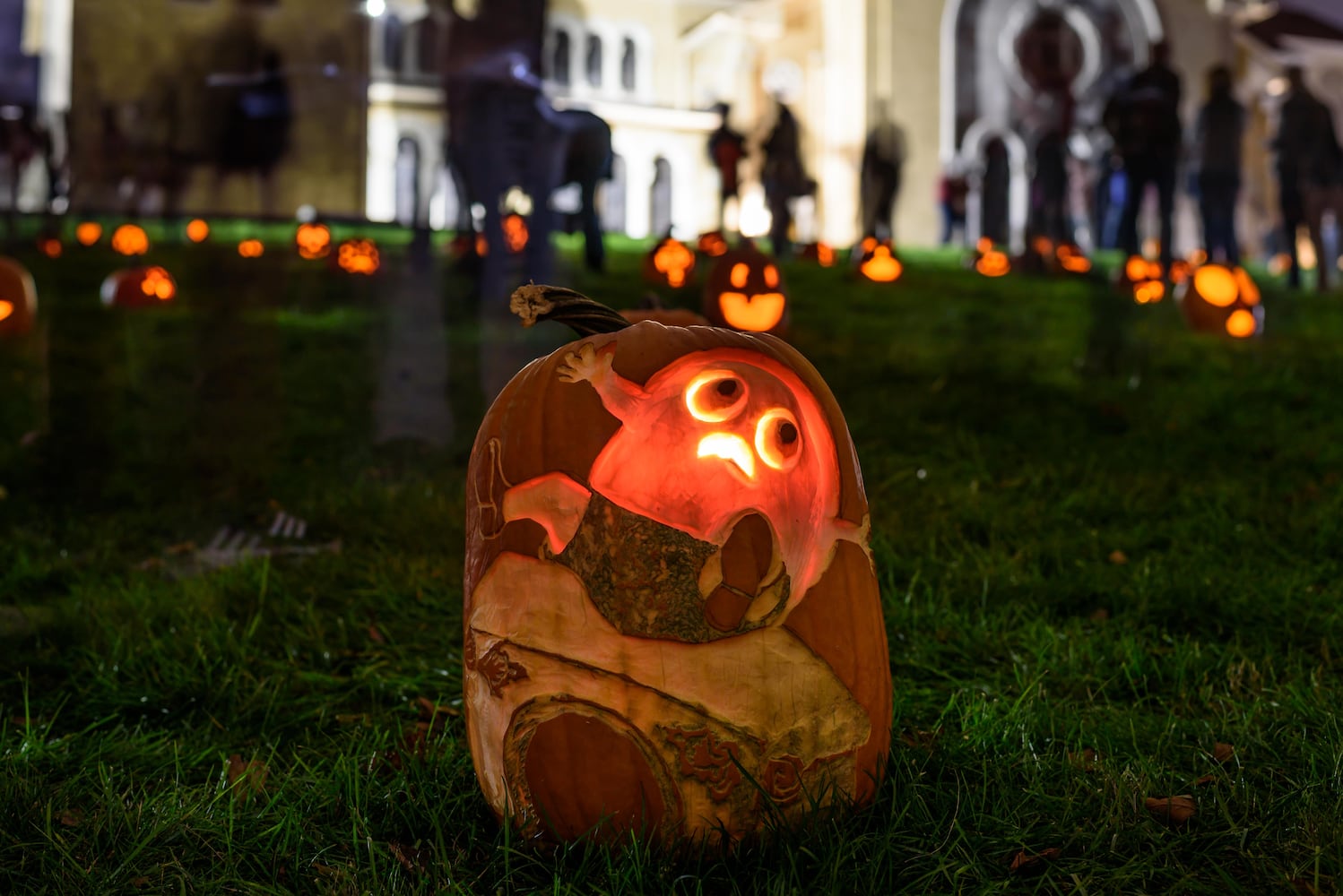 PHOTOS: 2025 Stoddard Avenue Pumpkin Glow