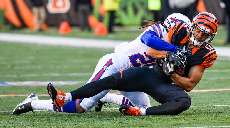Cincinnati Bengals wide receiver Alex Erickson catches a pass during their 16-12 loss to the Buffalo Bills Sunday, Nov. 20 at Paul Brown Stadium in Cincinnati. NICK GRAHAM/STAFF