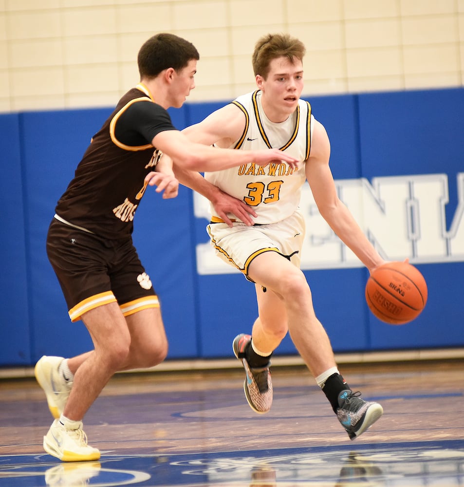 Oakwood vs. Kenton Ridge, Urbana vs. Valley View boys basketball