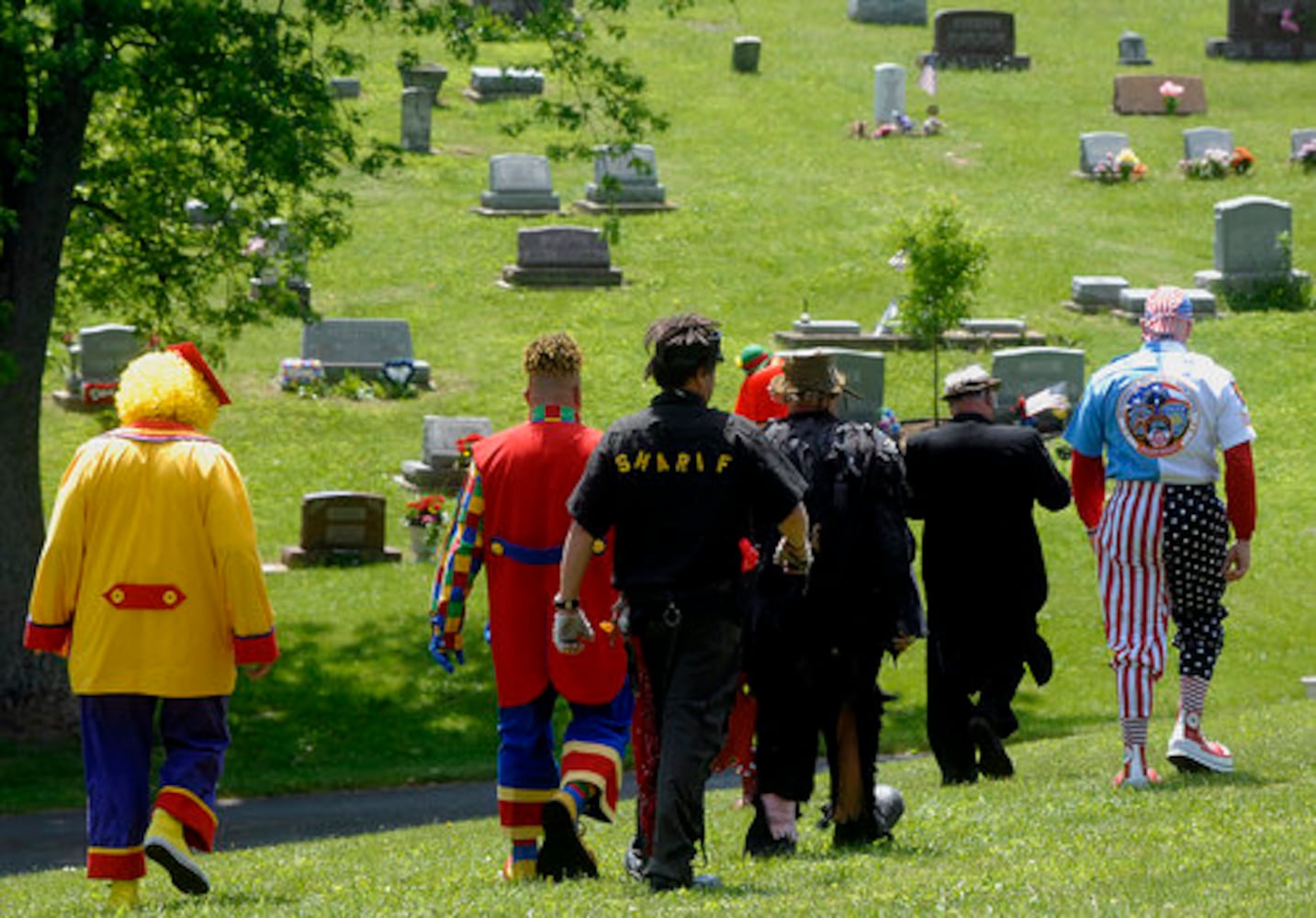 Clowns honor fallen friend