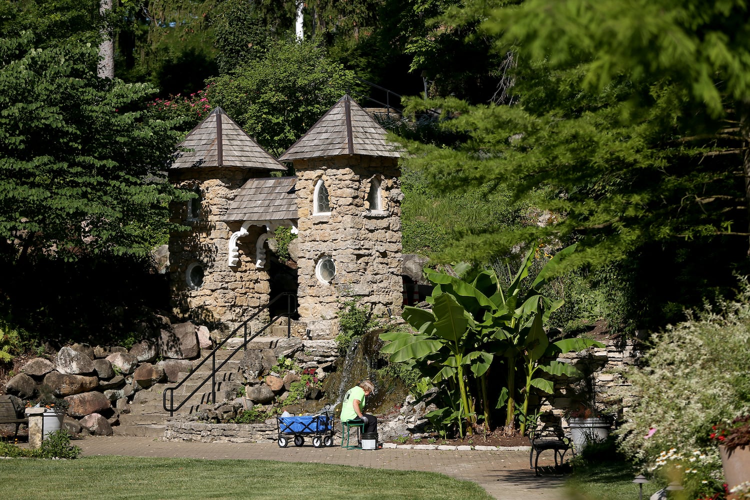 PHOTOS: Take a stroll through the glorious Grotto Gardens