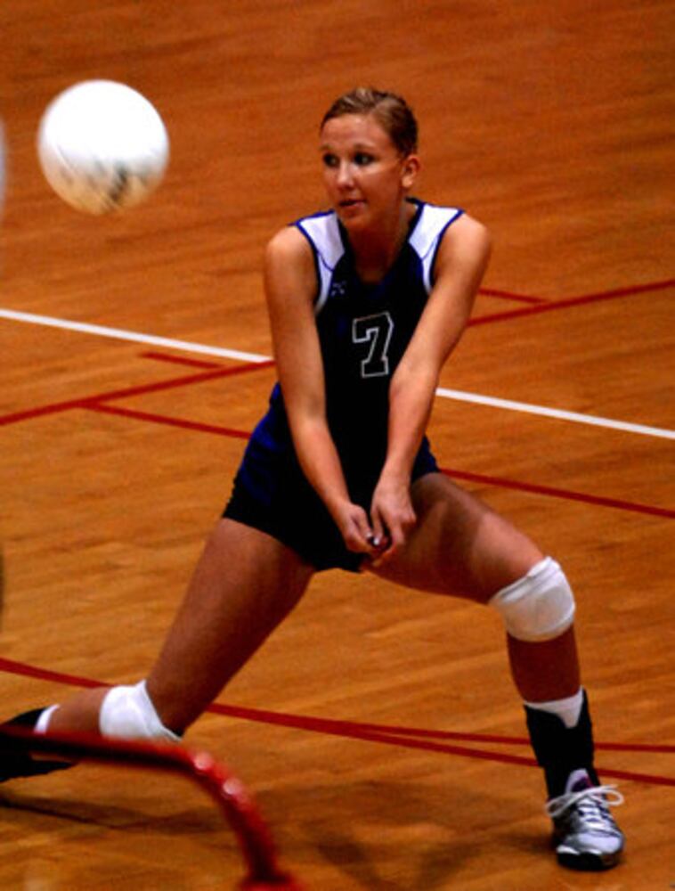 Middletown vs. Loveland volleyball