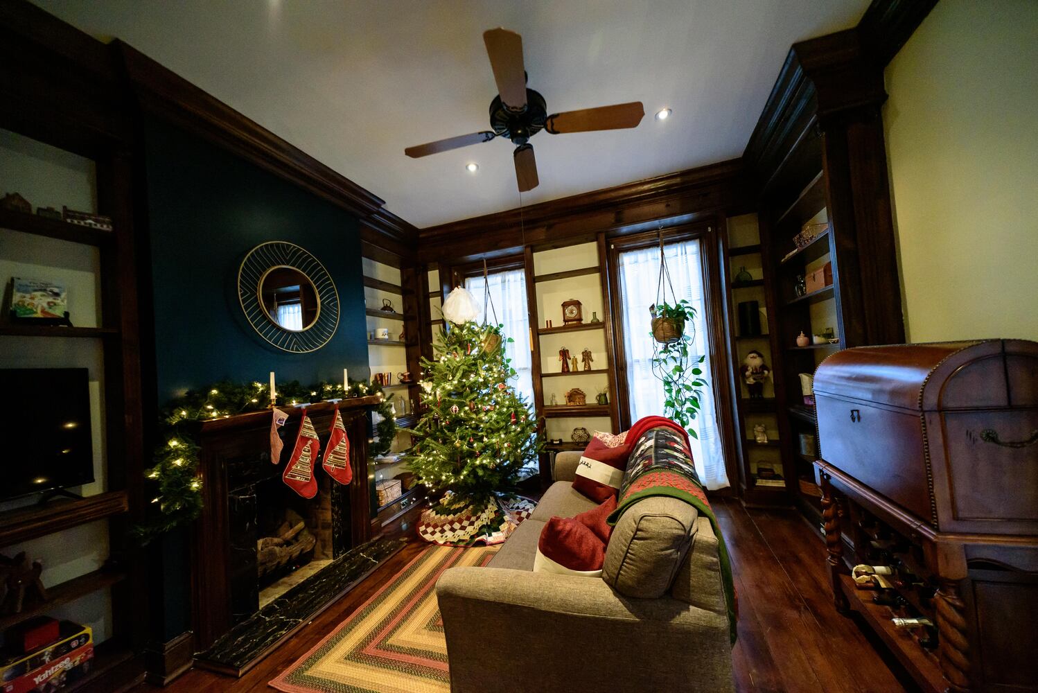 PHOTOS: 2024 Oregon Historic District Grand Holiday Tour of Homes