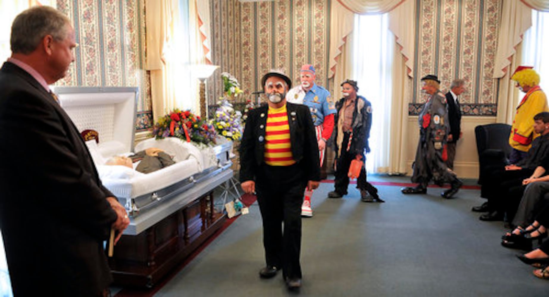 Clowns honor fallen friend
