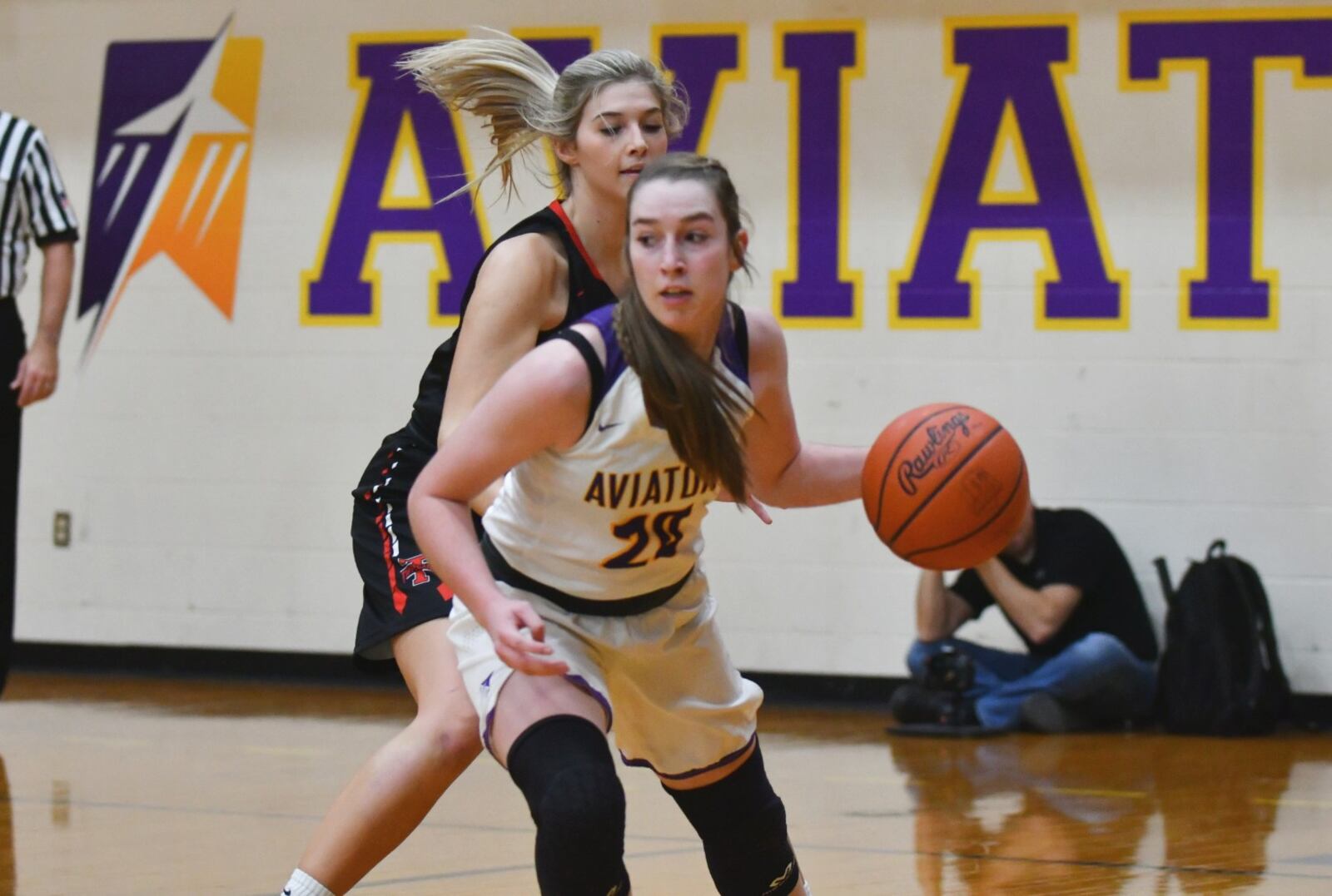 Butler’s Evan Neely led the Aviators with 14 points. Greg Billing / Contributed
