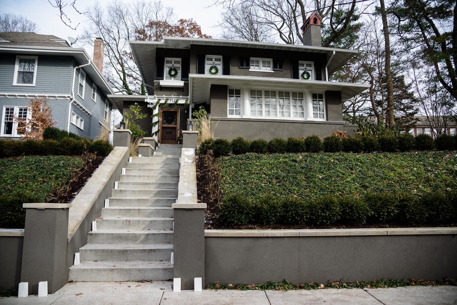 PHOTOS: Inside gorgeous Oakwood homes decorated for its very first  holiday home tour