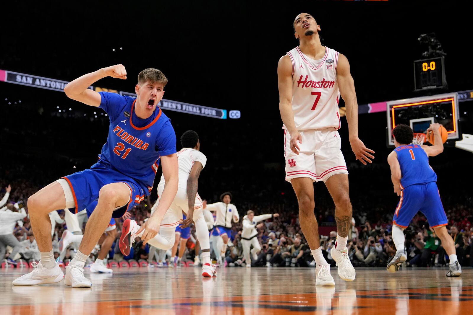 Florida forward Alex Condon celebrates after their win against the Houston in the national championship at the Final Four of the NCAA college basketball tournament, Monday, April 7, 2025, in San Antonio. (AP Photo/Brynn Anderson)