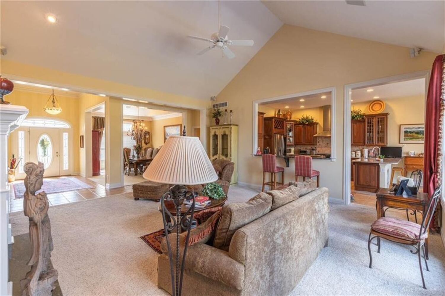 PHOTOS: Features HomesPlus home on Yankee Trace golf course