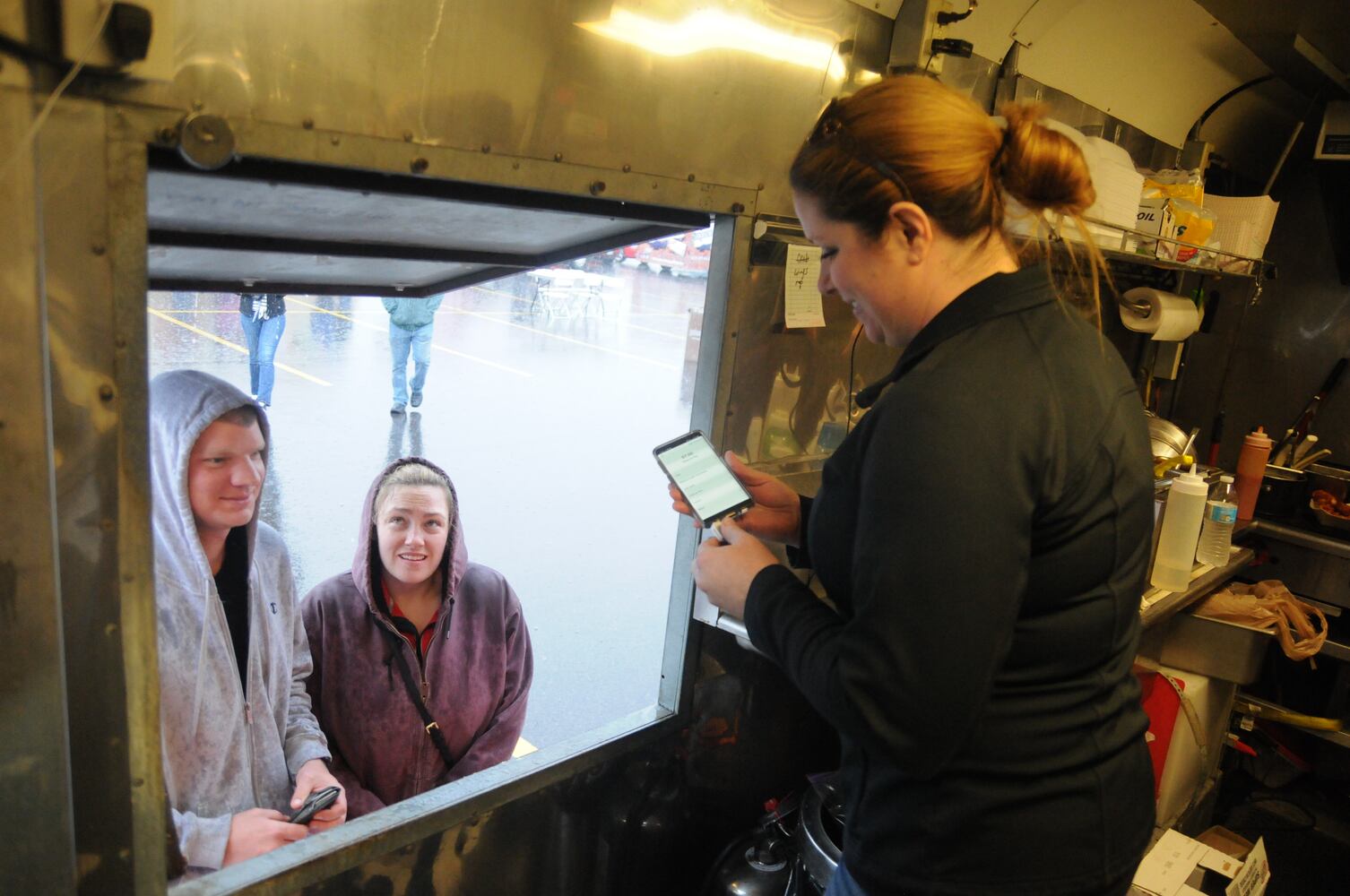 PHOTOS: Food truck extravaganza on Dorothy Lane