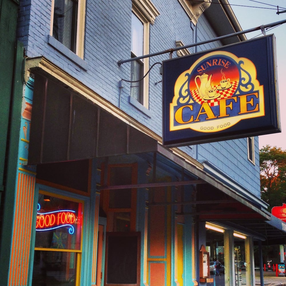 Brunch menu includes burger that is 100 percent chef’s choice