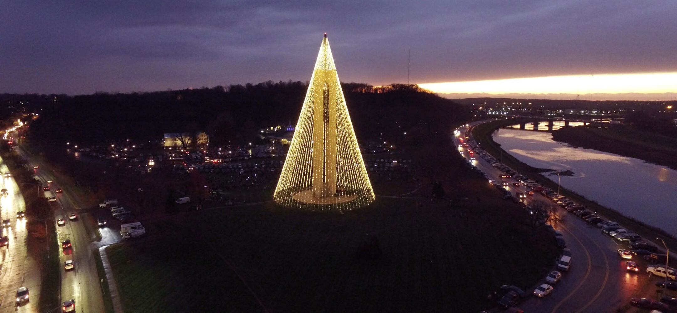 Tree or Lights at Carillon Historical Park