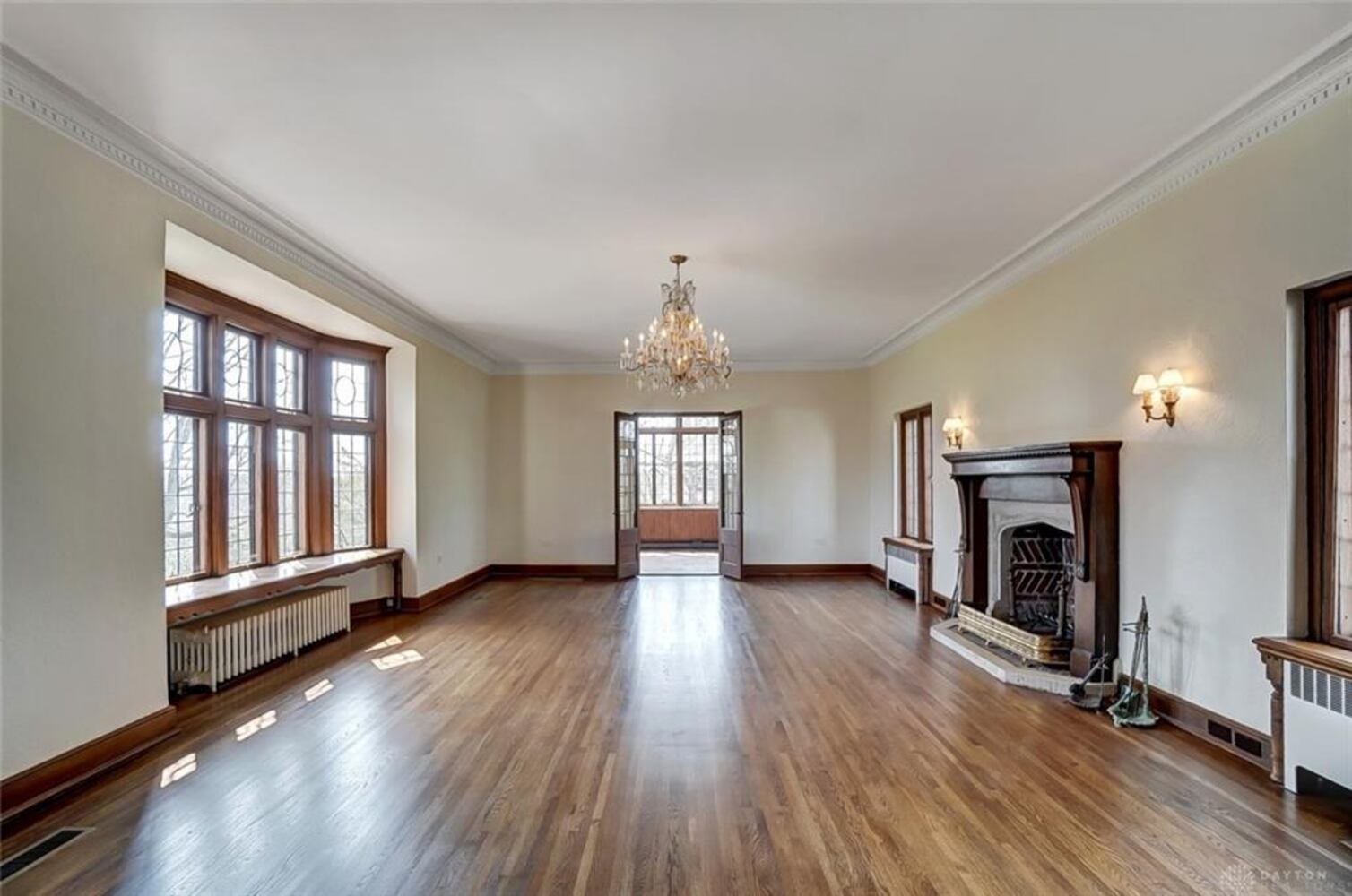 PHOTOS: Oakwood home with stunning views of Hawthorn Hill on market for $1.2 million