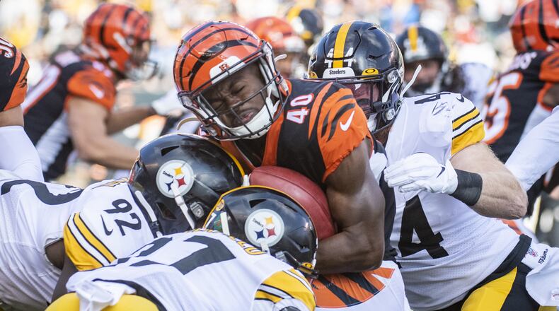 CINCINNATI, OH - NOVEMBER 24: Brandon Wilson #40 of the Cincinnati Bengals is tackled during a kickoff return during the first quarter of the game against the Pittsburgh Steelers at Paul Brown Stadium on November 24, 2019 in Cincinnati, Ohio. (Photo by Bobby Ellis/Getty Images)