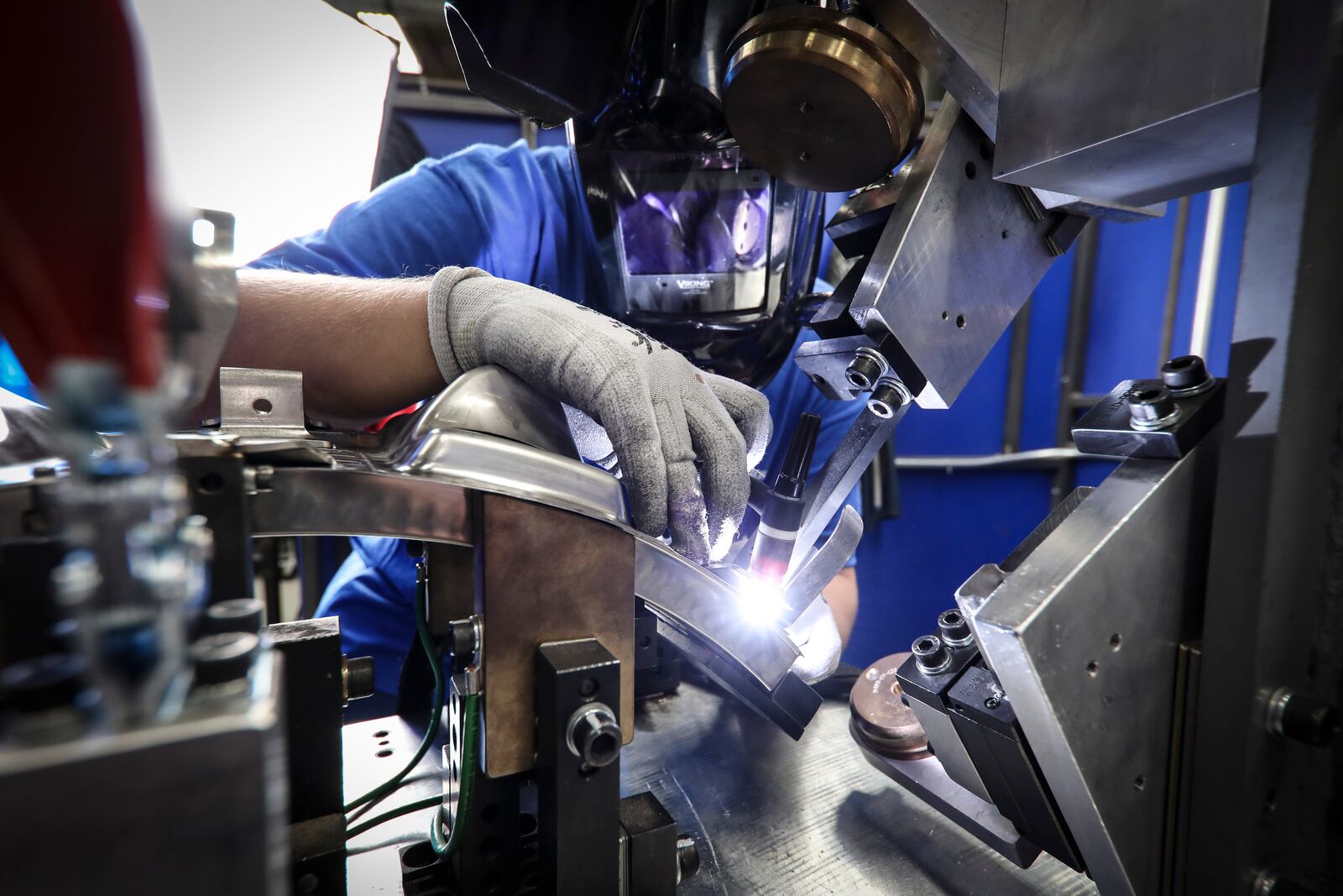 A GE Aerospace welder on the job. GE photo