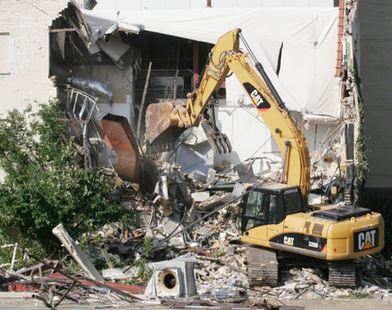 4 Riverplace in Dayton demolished
