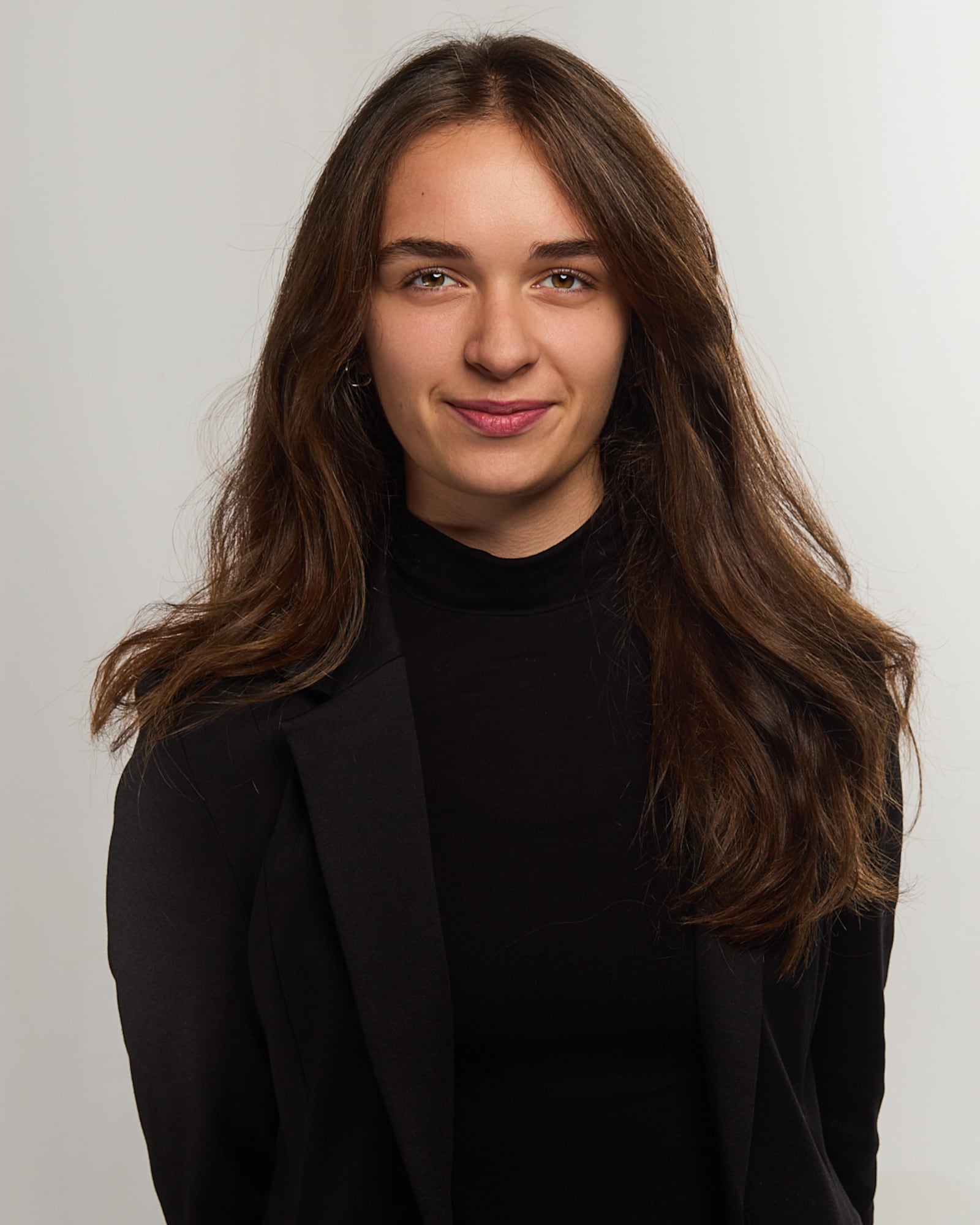 On Monday night, 18 students from Bosnia and Herzegovina buzzed with anticipation before making a community presentation in the Eichelberger Forum at the downtown branch of the Dayton Metro Library. Andrea Joziç spoke for all the students in her concluding remarks, thanking the host families for an “experience that was so special that you have become our real families.” Shon Curtis / CONTRIBUTED