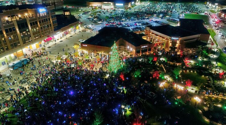 The Austin Landing holiday tree will shine brightly for the holiday season starting Nov. 10. (SOURCE: AUSTIN LANDING FACEBOOK PAGE)