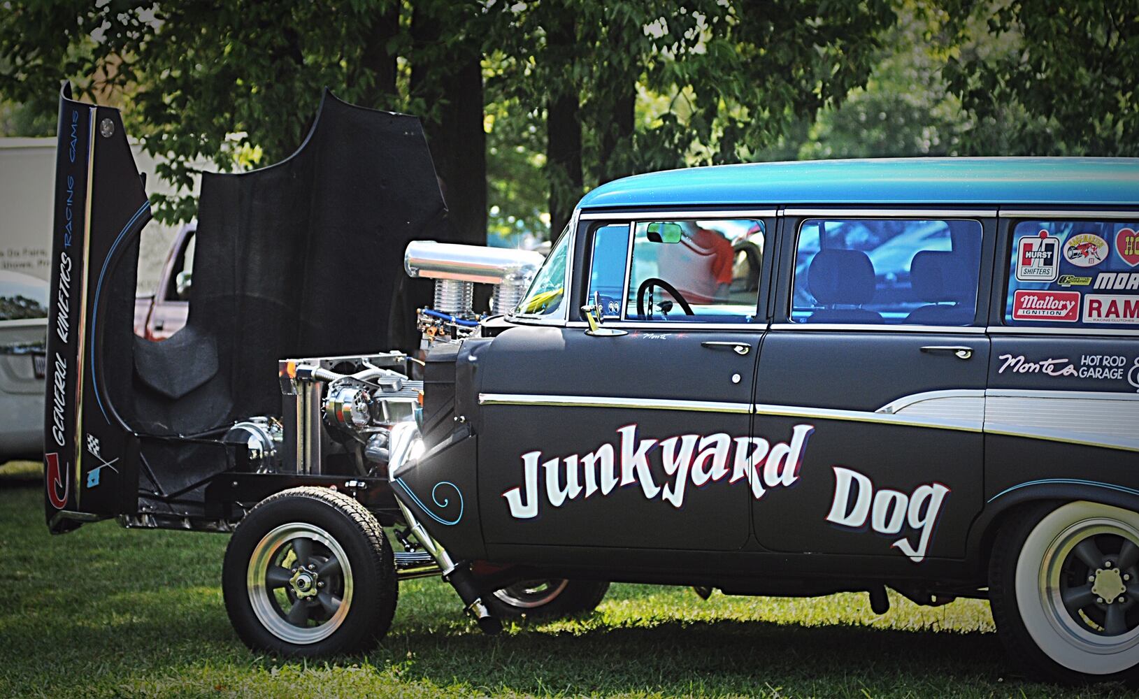 PHOTOS: White Trash and Whitewalls Car Show