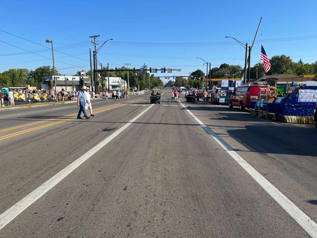 2023 Holiday at Home parade in Kettering