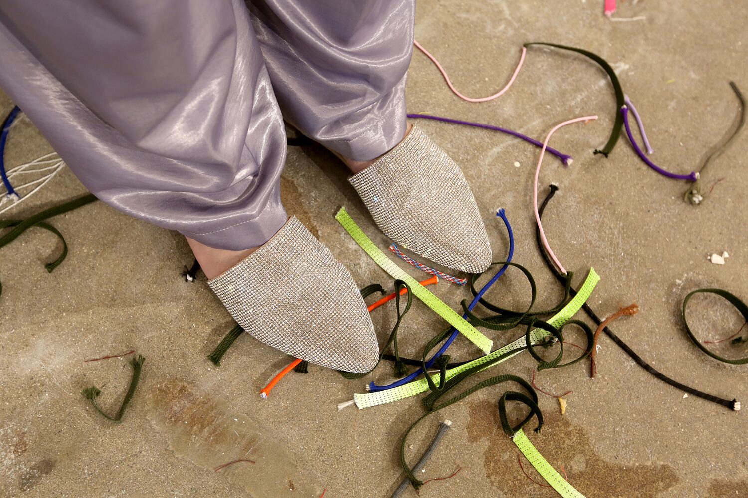 PHOTOS: Thousands of shoelaces combine in artwork commemorating the U.S. Constitution