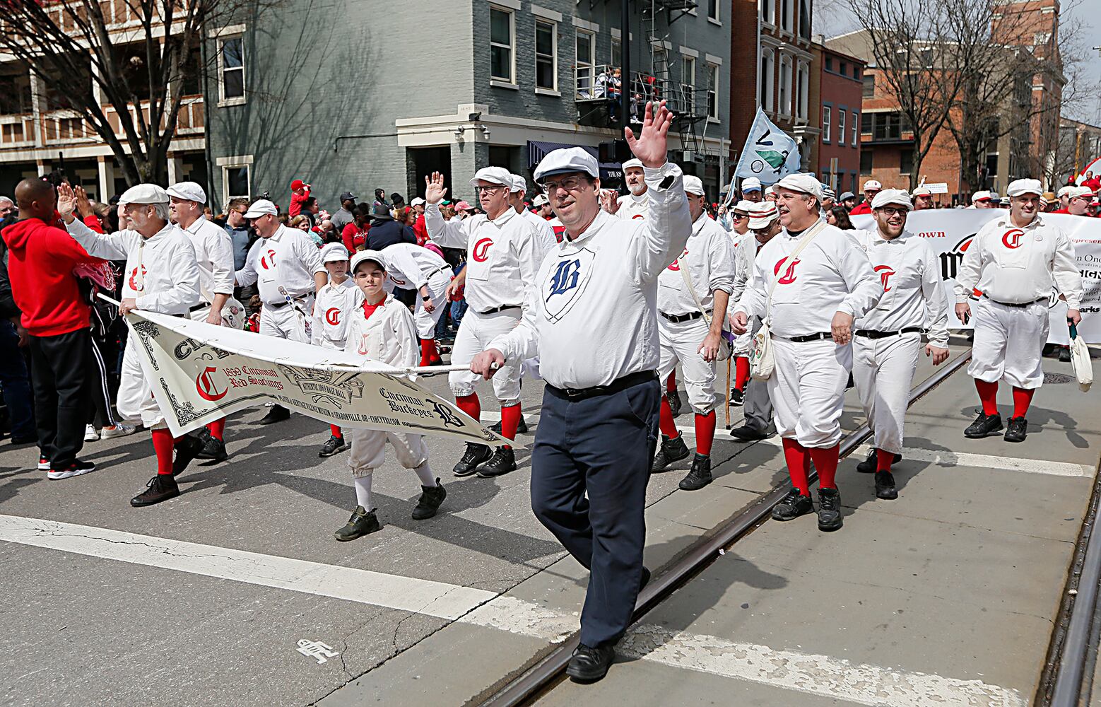 PHOTOS: Cincinnati Reds Opening Day Parade