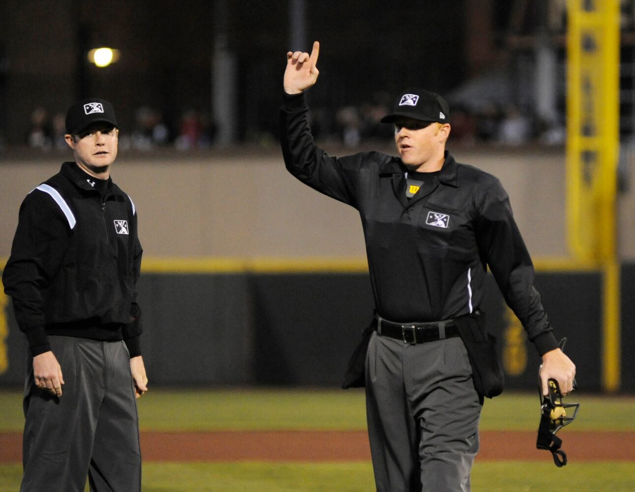 PHOTOS: Dragons vs. Hot Rods (Fri., April 5)