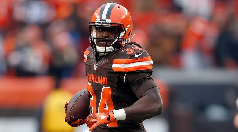 CLEVELAND, OH - DECEMBER 24: Isaiah Crowell #34 of the Cleveland Browns rushes against the San Diego Chargers at FirstEnergy Stadium on December 24, 2016 in Cleveland, Ohio. (Photo by Wesley Hitt/Getty Images)