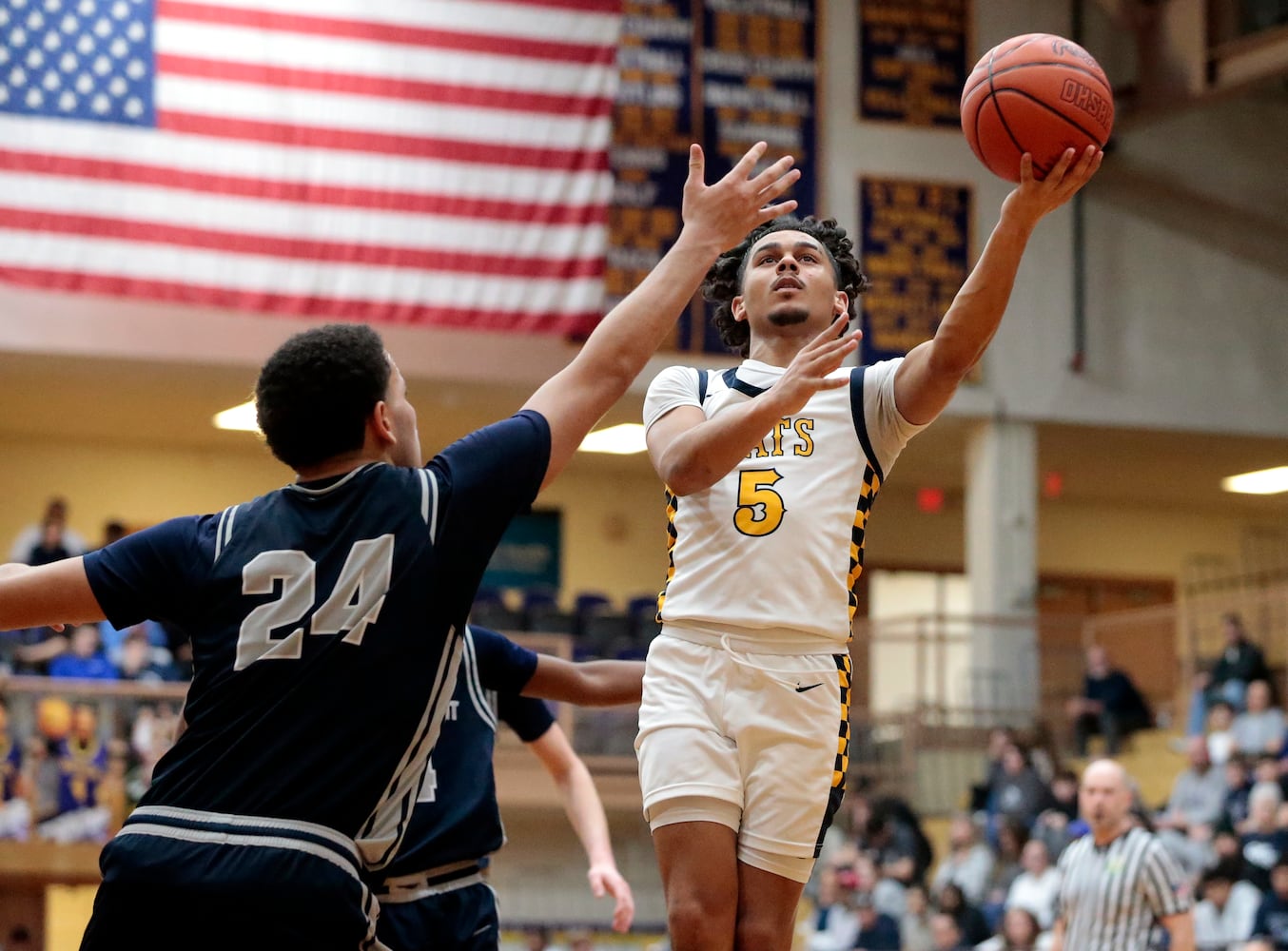 Fairmont Springfield basketball