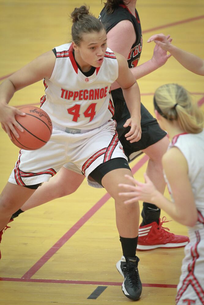 Tipp vs, Techumseh Grils Basketball