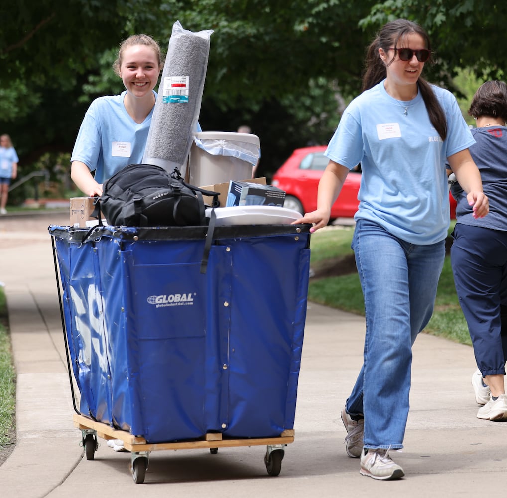 ODDN 082225 UD Move In University of Dayton