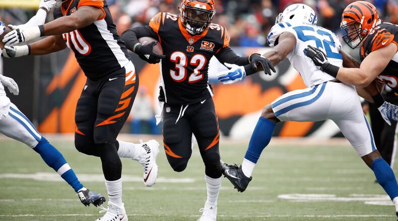 CINCINNATI, OH - OCTOBER 29: Jeremy Hill #32 of the Cincinnati Bengals runs with the ball against the Indianapolis Colts at Paul Brown Stadium on October 29, 2017 in Cincinnati, Ohio. (Photo by Andy Lyons/Getty Images)
