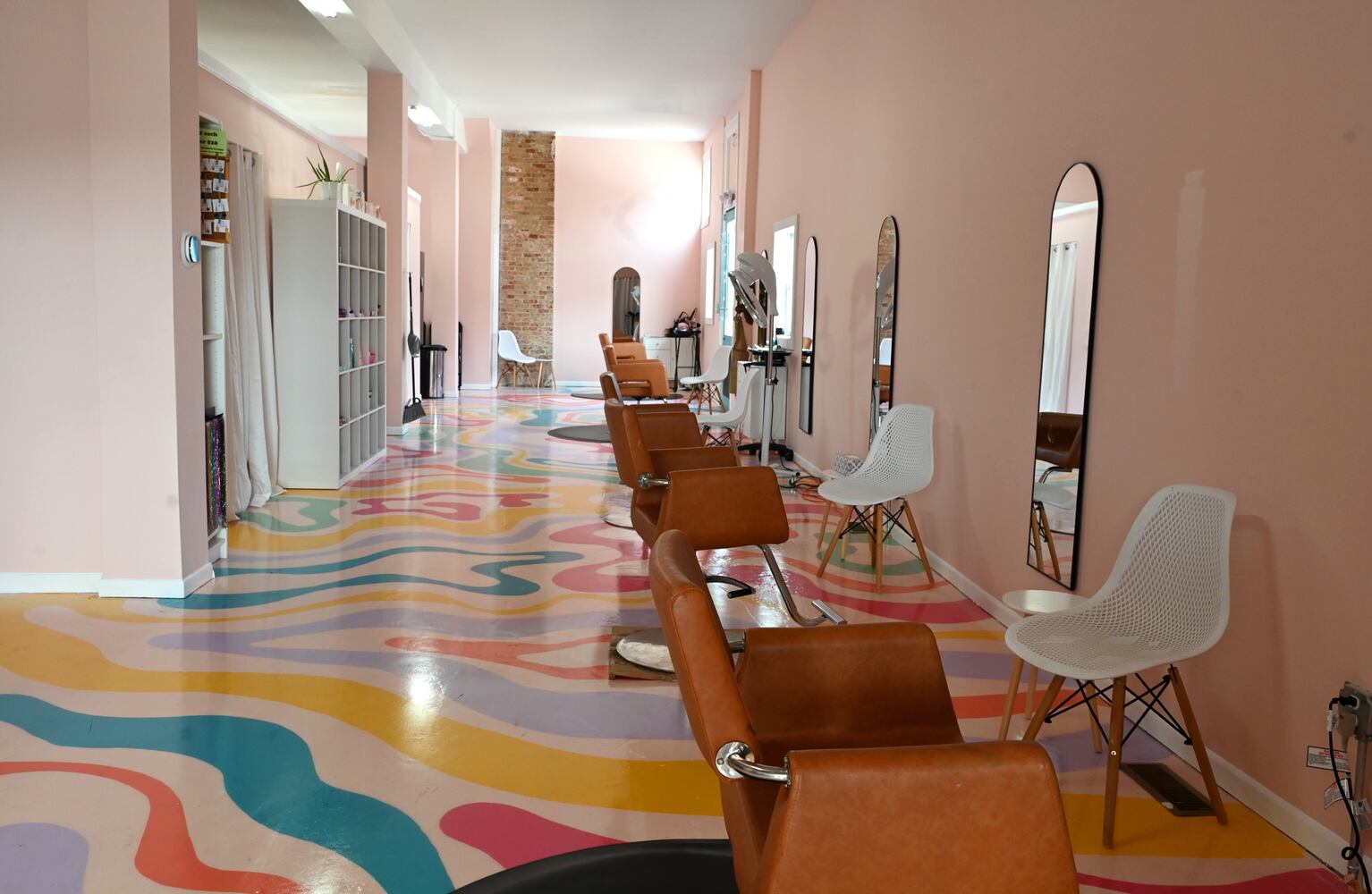 Hue Mane Salon relocates to Lindenwald
