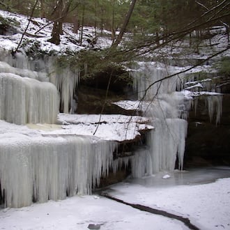 Old Man's Cave trail at Hocking Hills State Park (PHOTO CREDIT: AMY WEIRICK).