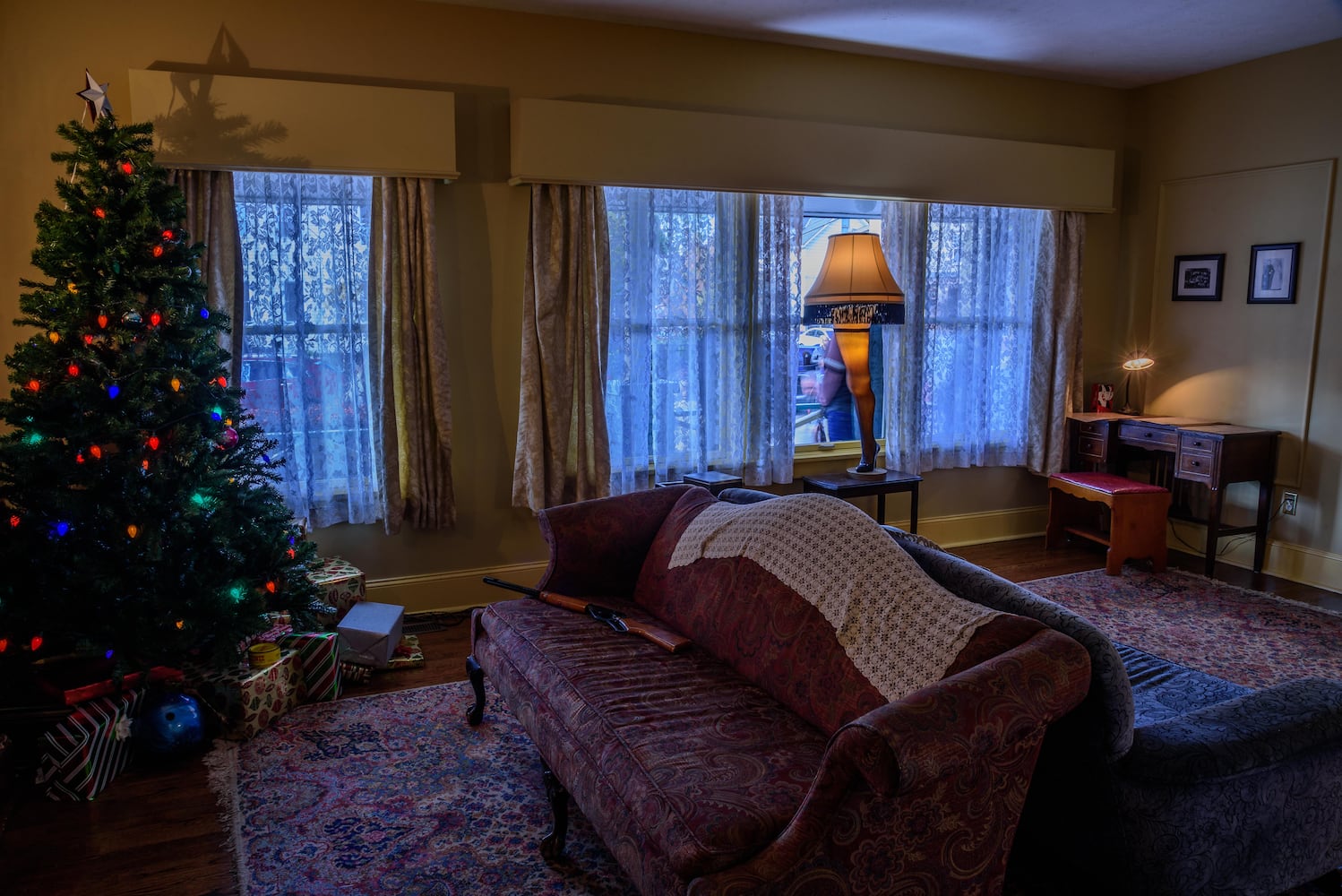 PHOTOS: Take a look inside the famous house from “A Christmas Story”