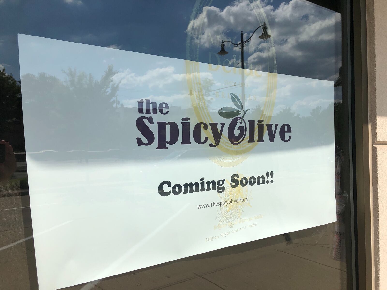 The Spicy Olive, specializing in fresh and flavored olive oils from throughout the world and in aged balsamic vinegars from Italy, is gearing up to relocate its Austin Landing shop to The Shops of Oakwood on Far Hills Avenue.