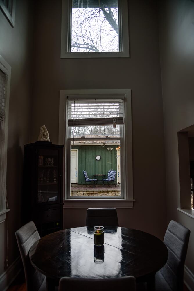 PHOTOS: Inside gorgeous Oakwood homes decorated for its very first  holiday home tour