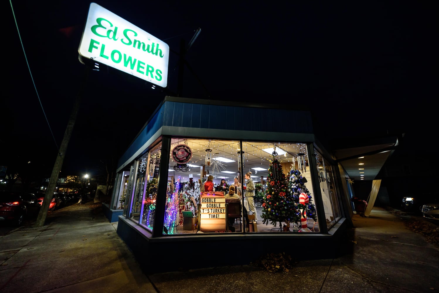 PHOTOS: 2025 McPherson Town Holiday Home Tour