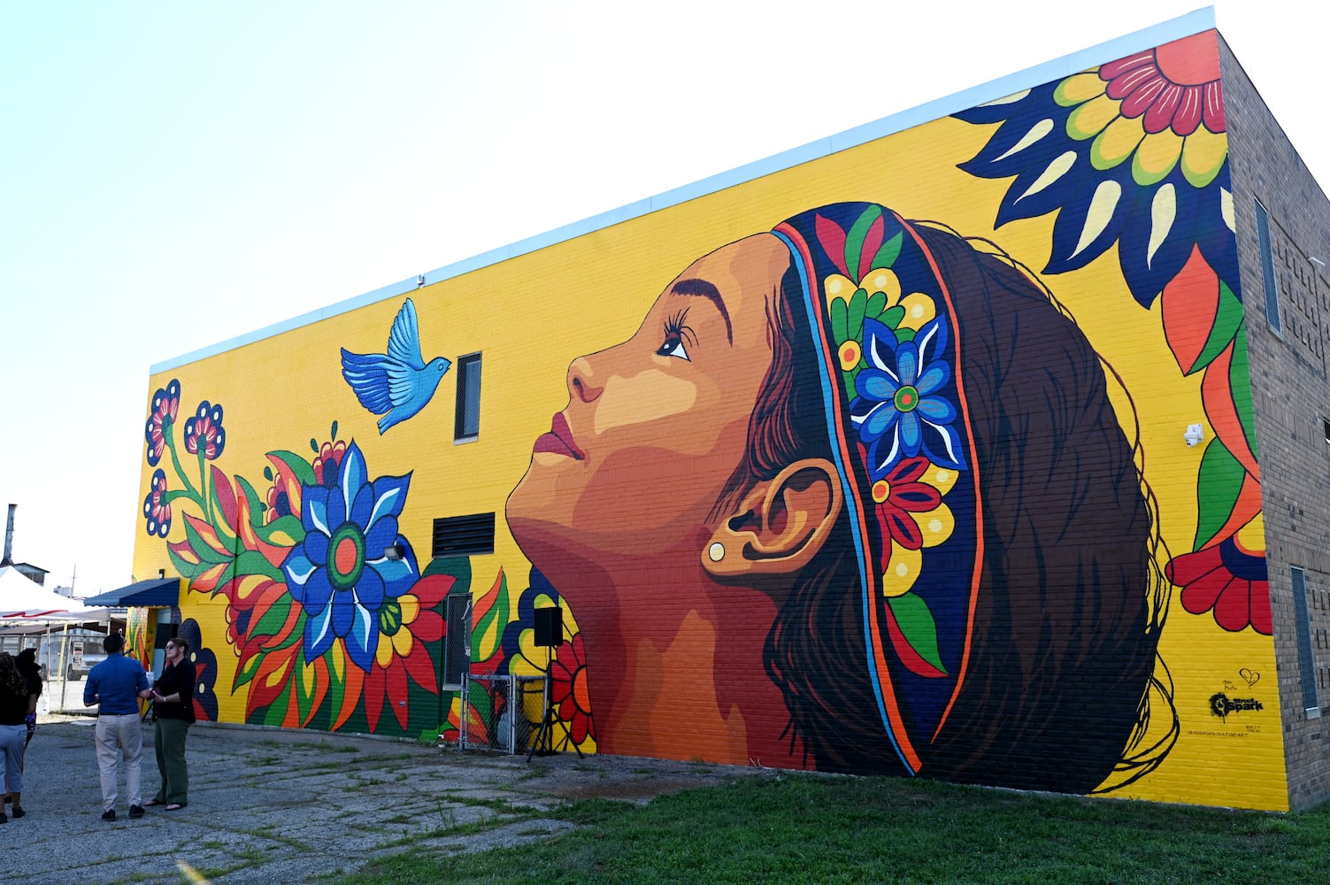 “Viva El Sueno" debuts as 21st StreetSpark Mural in Hamilton