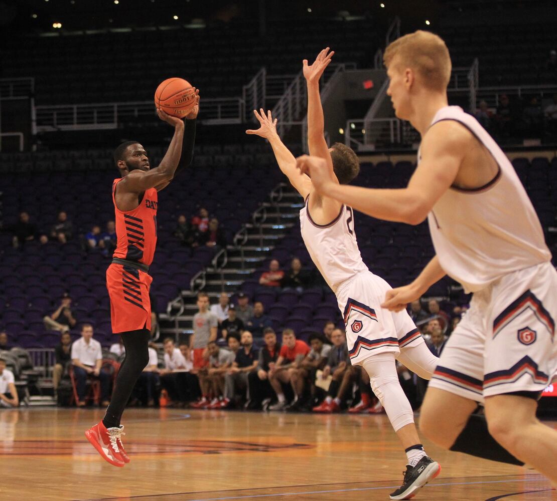 Photos: Dayton Flyers vs. Saint Mary’s Gaels