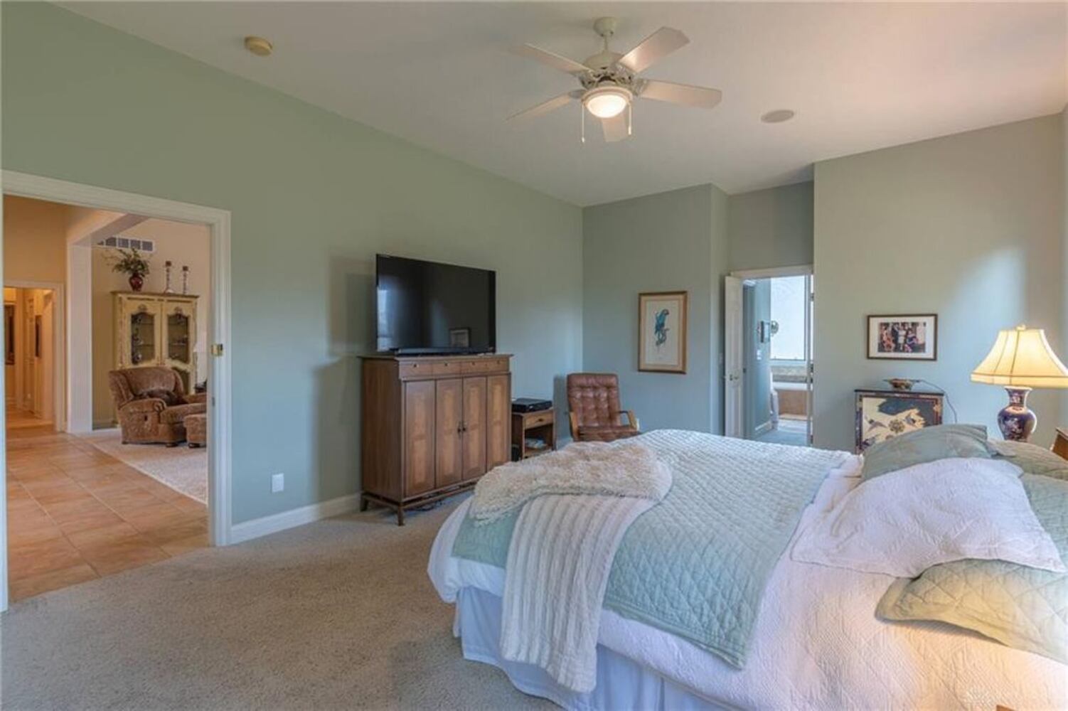 PHOTOS: Features HomesPlus home on Yankee Trace golf course