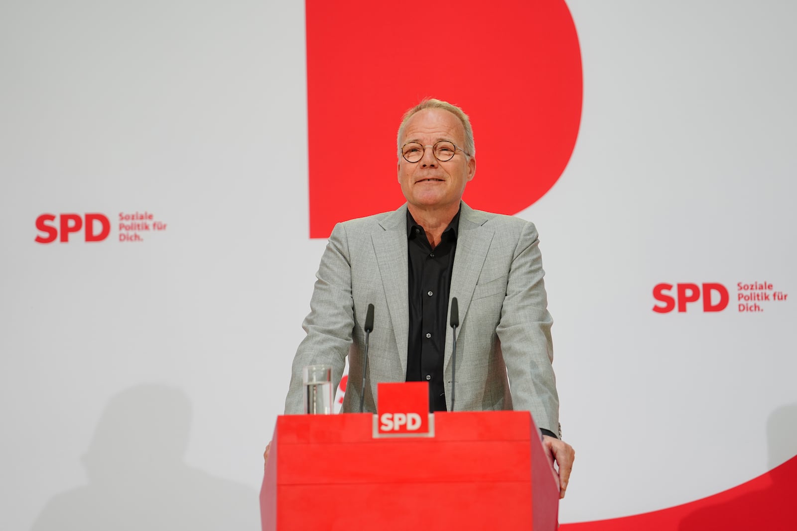 SPD General Secretary Matthias Miersch announces the result of the members' vote for the coalition between the CDU, CSU and SPD at the Willy Brandt House in Berlin, Germanym Wednesday April 30, 2025. (Kay Nietfeld/dpa via AP)