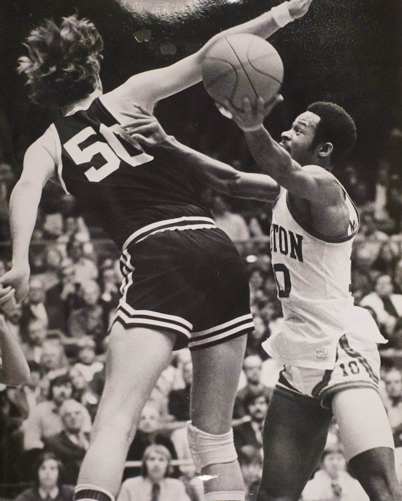 Dayton Flyers basketball archive