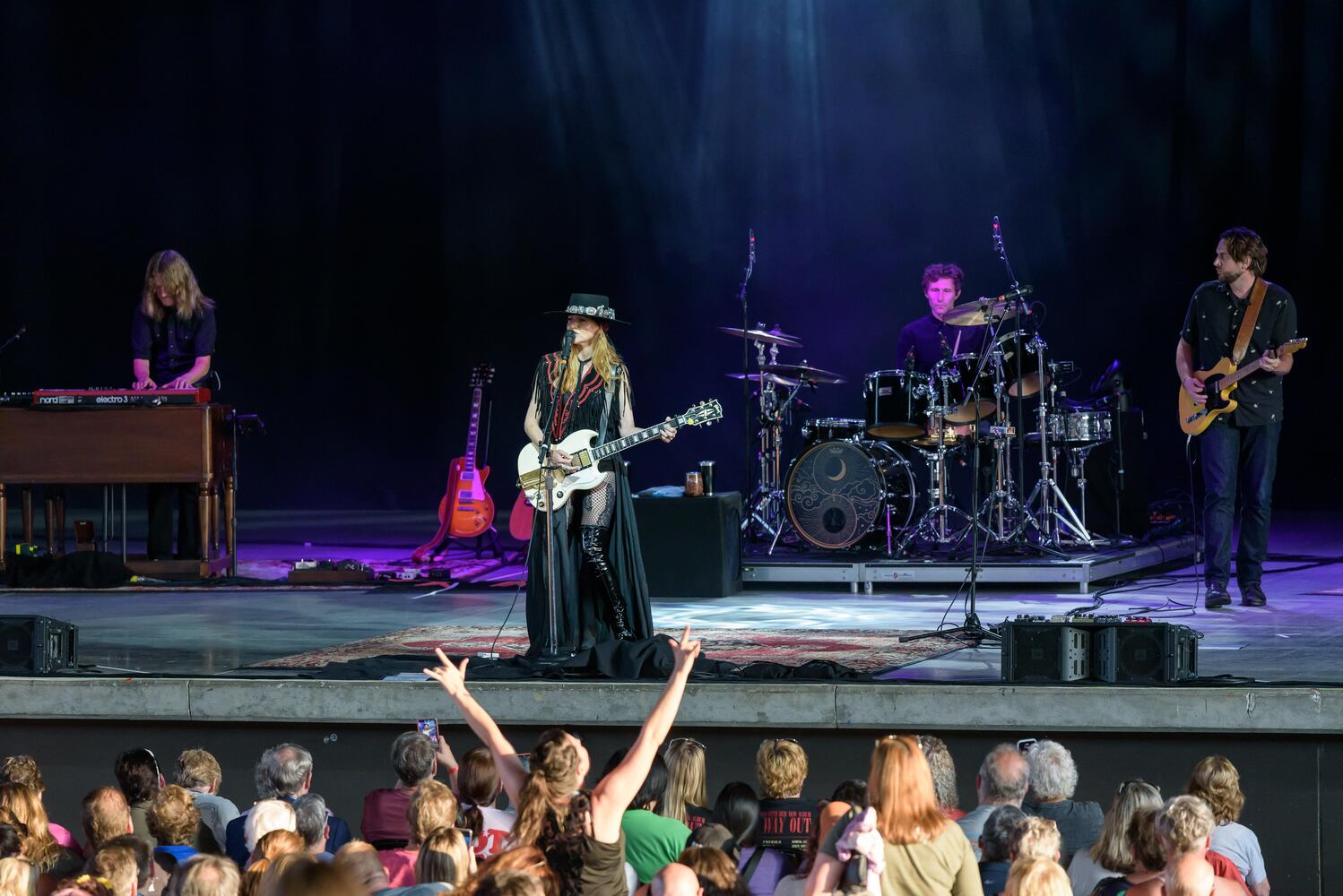 PHOTOS: Jewel & Melissa Etheridge live at Rose Music Center