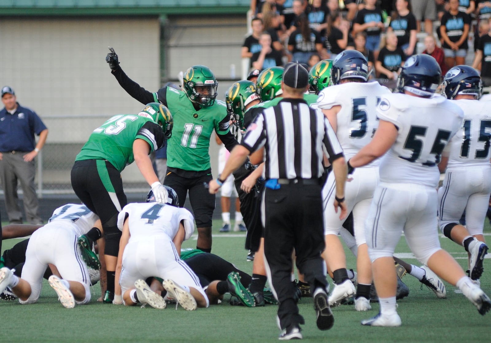Fairmont lost four first-half fumbles. MARC PENDLETON / STAFF