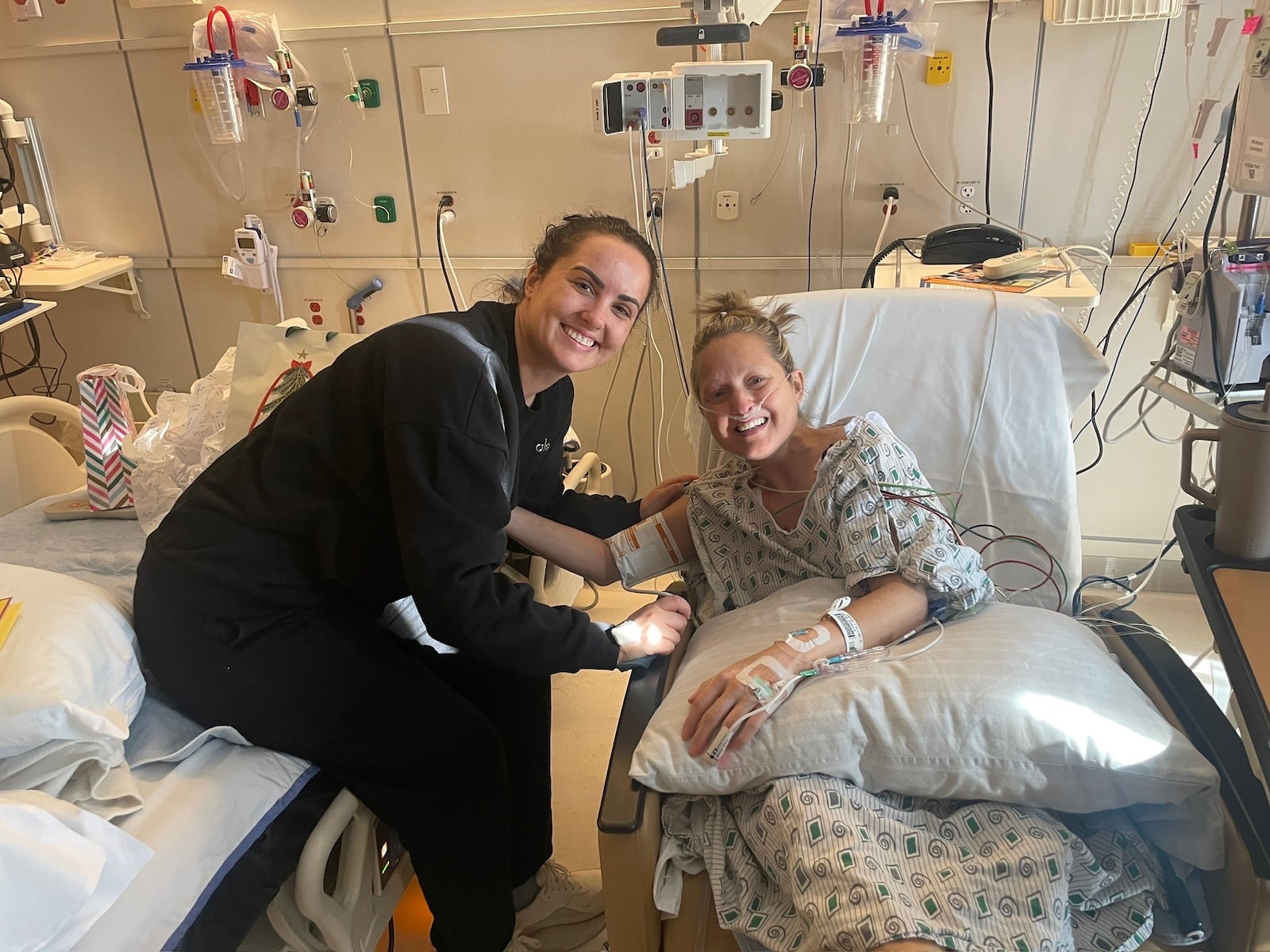Megan Schultz of Columbus, left, donated her left kidney to her sorority sister Jessica Hause of Franklin on Dec. 13, 2024, at Christ Hospital in Cincinnati. Hause at 36 was diagnosed with end stage renal disease and immediately had to go on dialysis. CONTRIBUTED